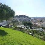 Charming Equipped Ac Lift Parking 4p Appartamento Lisbona