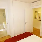 Apartamento Charming Equipped Ac Lift Parking 4p