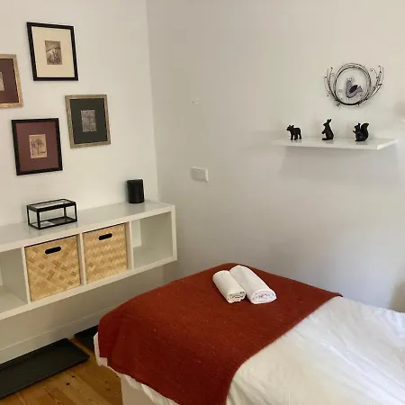 Charming Equipped Ac Lift Parking 4p Лиссабон