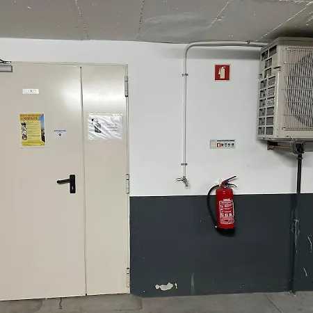 Charming Equipped Ac Lift Parking 4p Lissabon