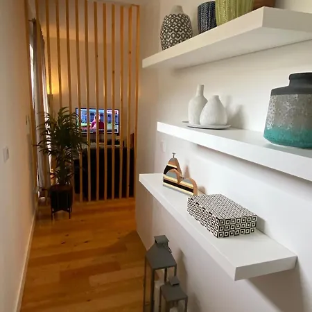 Charming Equipped Ac Lift Parking 4p Apartment *
