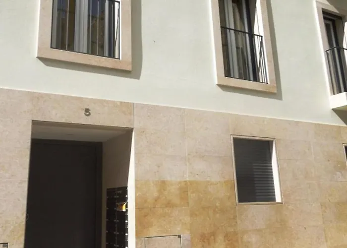 Apartamento Charming Equipped Ac Lift Parking 4p