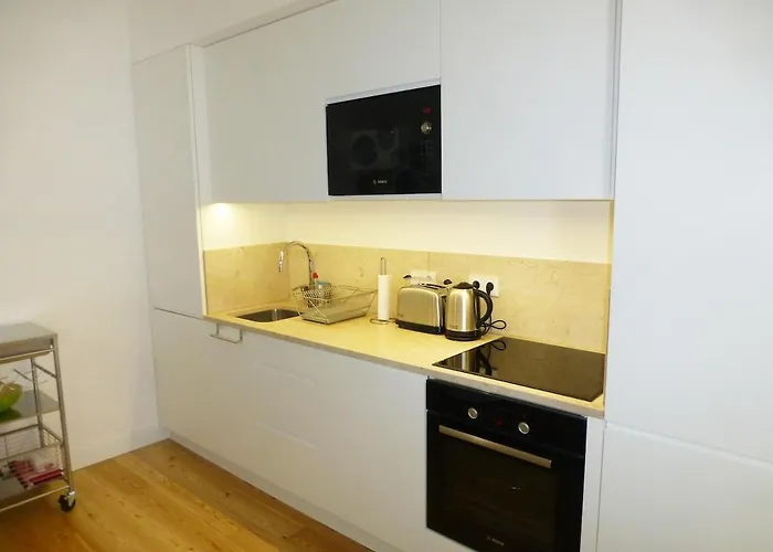 Charming Equipped Ac Lift Parking 4p * Lisboa