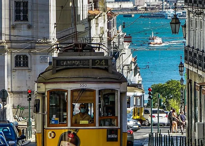 Charming Equipped Ac Lift Parking 4p Lejlighed