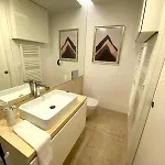 Charming Equipped Ac Lift Parking 4p