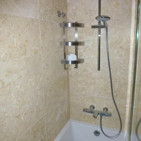 Charming Equipped Ac Lift Parking 4p Lisboa