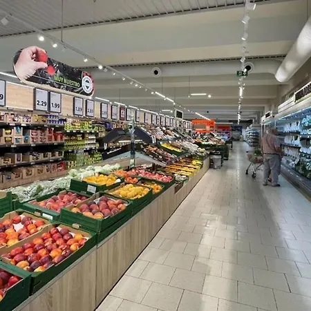 Charming Equipped Ac Lift Parking 4p