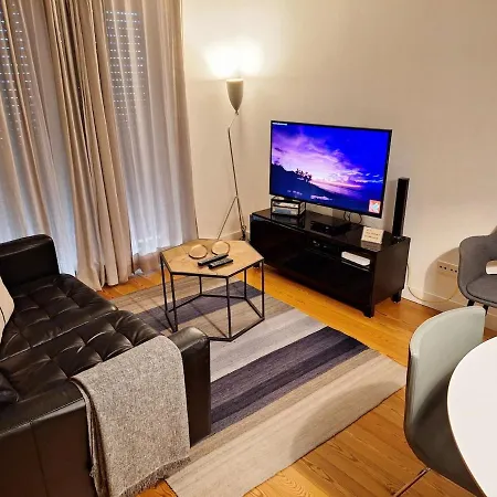 Charming Equipped Ac Lift Parking 4p *