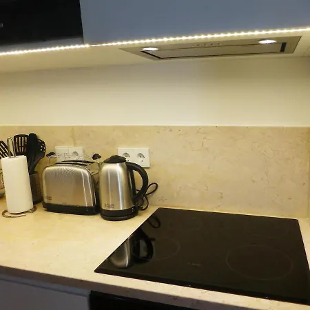 Charming Equipped Ac Lift Parking 4p *